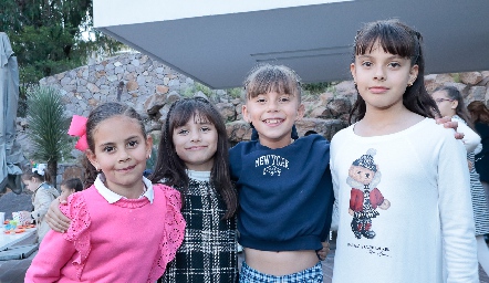  Renata, Inés, Leyre y Ana Pao.