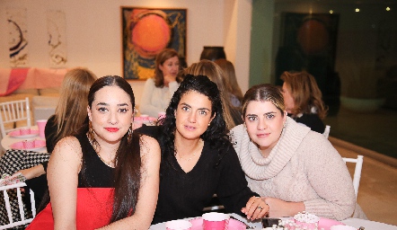  Marcela Zendejas, Ana Sofía Velázquez y Daniela Muriel.