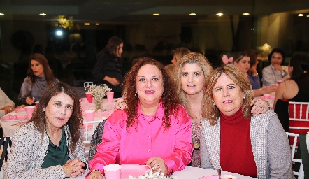  Norma Soriano, Mari Carmen, Rosi y Silvia Foyo.