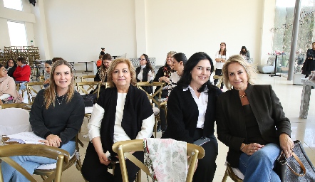 Sandra Pérez, Guadalupe Esper, Christiane y Ale Medina.