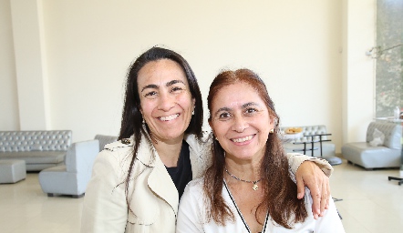  Leonor Hermosillo y Margarita Faz.