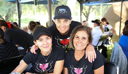  Paulina Vivanco, Ana Laura Villarreal y Ana Laura Azcarraga.
