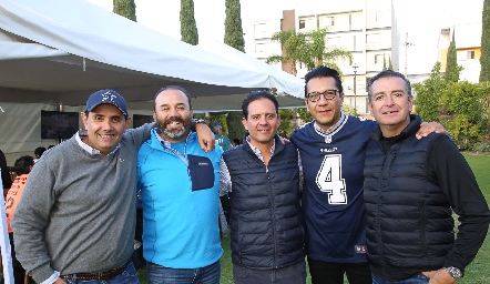  Esteban Puente, Ricardo Trujillo, Carlos Rangel, Gerardo González y Patolín.