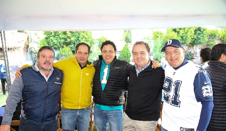  Héctor Morales, Jorge Morales, Manuel Cue, Richo Delgado y César Morales.