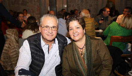  Carlos Brueggeroff y Mónica Berlanga.