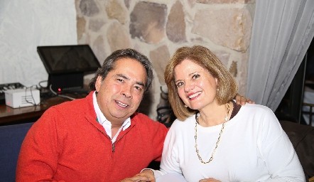  Ricardo Pérez y Maritza Campos.