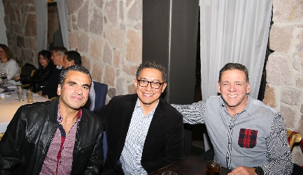  Manuel, Alberto y Mario.