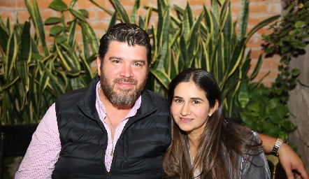  Javier Arriaga y Adriana Alvarado.