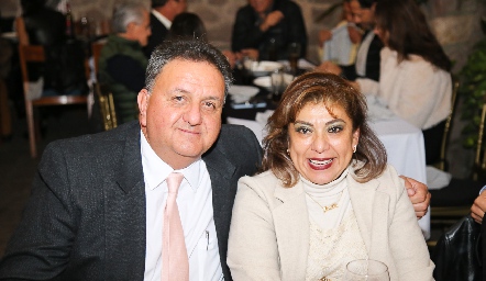  Carlos Ramírez y Rocío López.