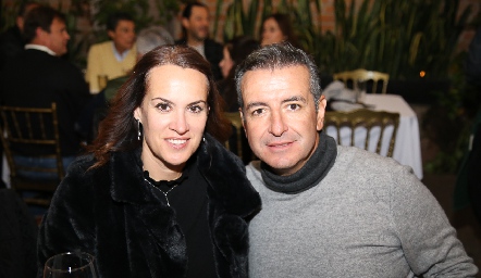  Sonia Reynoso y Roberto Pedroza.