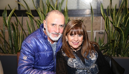  Ricardo Villalba y Martha García.