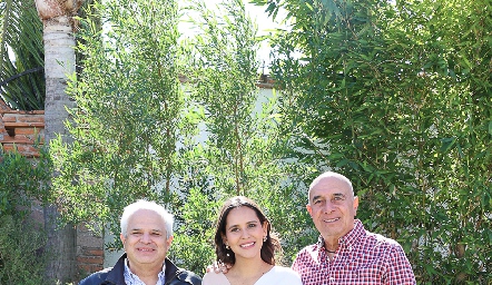  Héctor Dávila, Cristina Dávila y Juan Alfonso Duarte.