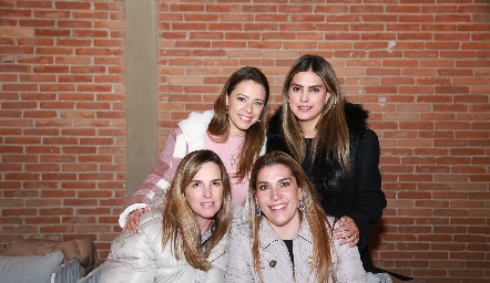  Mariana Llaguno, Bárbara Berrones, Eunice Camacho y Alejandra Jiménez.