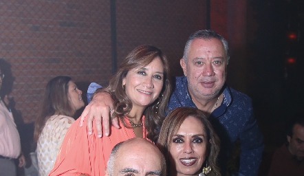  Humberto Berrones, Gina García, Chachis Albarran y Mario Huelga.