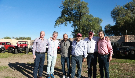  Carlos Aranda, Daniel Dávalos, Pancho Loredo, Miguel García, Leonardo Gordoa y Horacio Tobías.