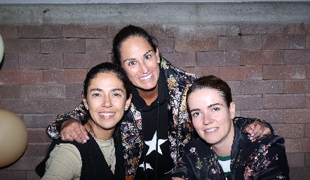  Silvia Araiza, Gloria Leal y Anna Lorca.