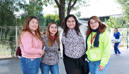  Yesica Aguilar, Gisel Alvarado, Pamela López y María de Jesús.