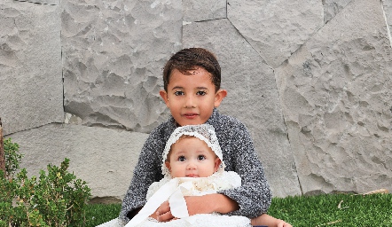  Pato y su hermana Daniela.
