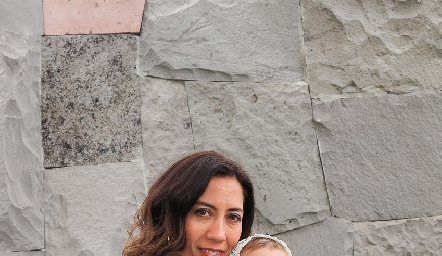  Cecilia y Daniela.