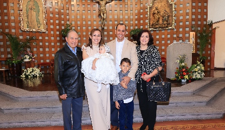  Samuel Díaz de León, Claudia, Daniela Díaz, Alejandro, Patricio Díaz y Laura Díaz de León.