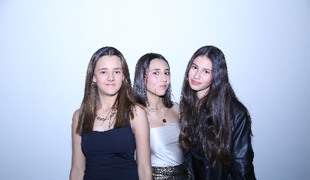  Valentina Fernández, Inés Nava y Valeria González.