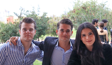  Rodrigo Álvarez, Rodrigo Pérez y Sofía Delgado.
