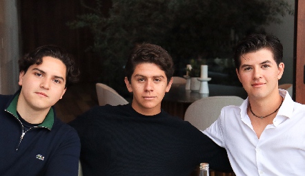  Emilio Delgado, Patricio Ojeda y Andrés González.