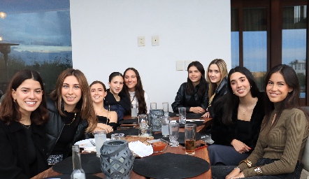  Cinthia González, Julia Sarocchi, Ana Luisa Cerda, Ana Valeria Almazán, María Duque, Natalia Loredo, Marina Herrera, Aranza Padrón y Jimena Motilla..