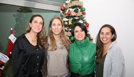  Kristi Ortiz, Begoña, Zaira Ríos y Nora Otero.