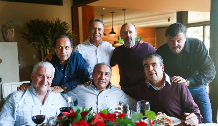 Luis Gómez, Miguel González, Héctor Hinojosa, Arturo González, Ricardo Meade, Horacio Tobías y Javier Gómez.