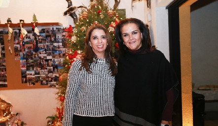  Fina Alcocer  y Claudia Jonguitud.