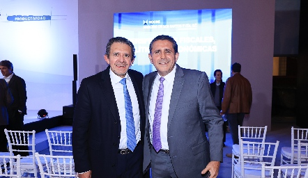  Adán Espinoza y César Espinoza.