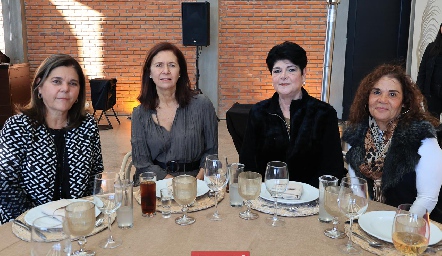  Liliana Cavazos, Ilean González, Valeria y Patricia Hernández.
