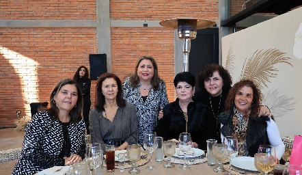  Lilia Cavazos, Ilean González, Ana Rosa, Valeria García, Rosa María Iglesia y Patricia Hernández.