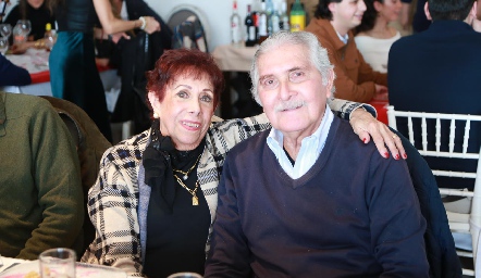  Manela Galarza y su esposo.