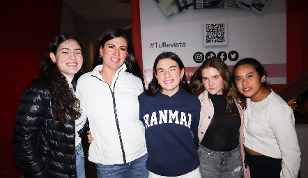  Isabel Herrera, Cecilia Rangel, Mariana Herrera, Inés Rivera y Jimena Arceo.