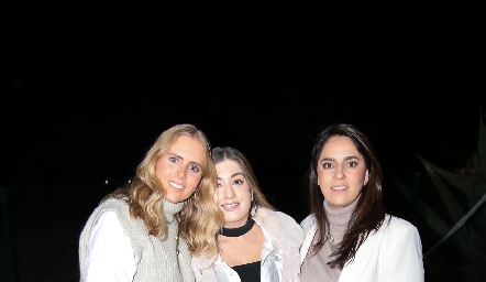  Ingrid Velasco, Silvana Zendejas y Andrea Espinosa.