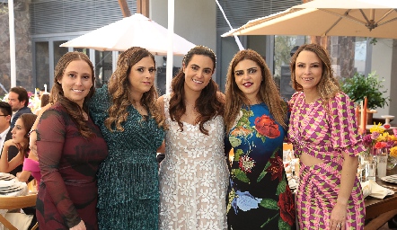  Fer Franco, Gaby Franco, Isabel Rosillo, Daniela de los Santos y Sofi Franco.