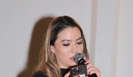  Alejandra Michel.