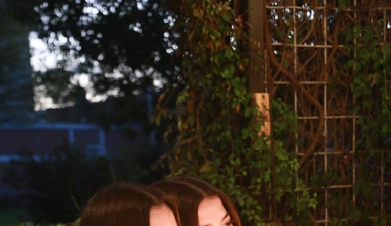  Ánika Lozano y Cinthia González.