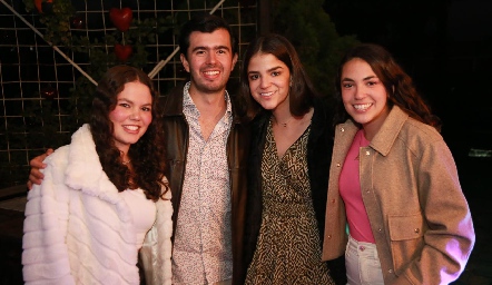  Ana Isa Martínez, Andrés Espinosa, Margaret González y Alejandra Raitarski.