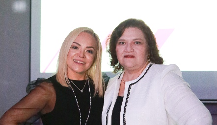  Paola Méndez y Maribel Ramos.
