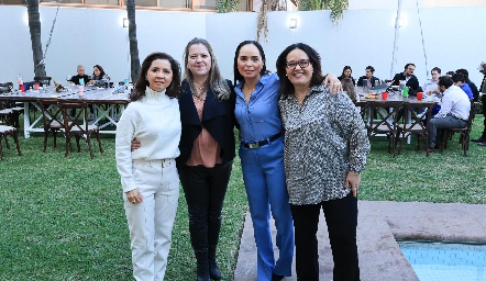  Martha Carrillo, Lorena Martínez, Angélica Díaz Infante y Gaby Espinoza.