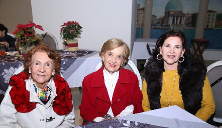  Elisa Ortega, Cristina Cánovas y Laura Solís.