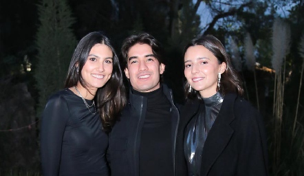  Natalia Garate, José María Rodríguez y Cristina Nava.