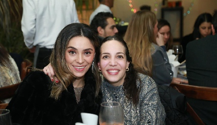  Adri de la Maza y Sofía Torres.