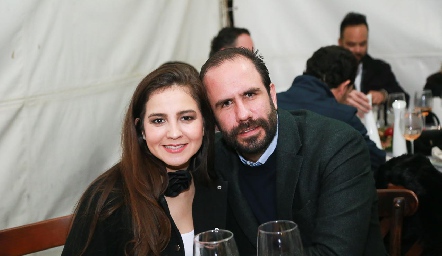  Pamela Castro y Manuel Boelsterly.