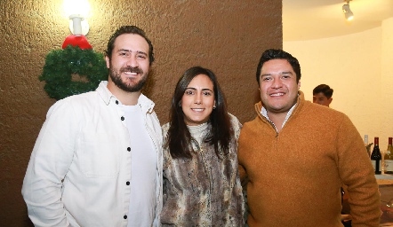  Rodrigo Valle, María Berrueta y Raymundo Blanco.