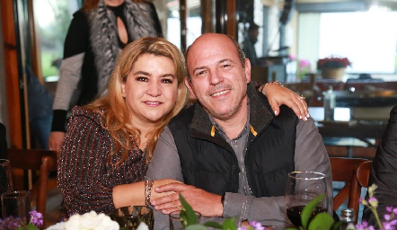  Carmenchu y Roberto.