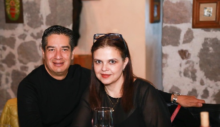  César Ramos y Ceci Ponce.